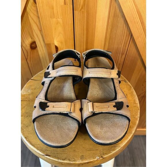 Naturalizer leather sandal size 9.5M Tan - Picture 2 of 9